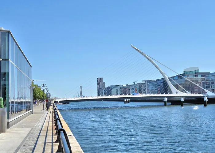 Mayor Square Aparthotel 3*