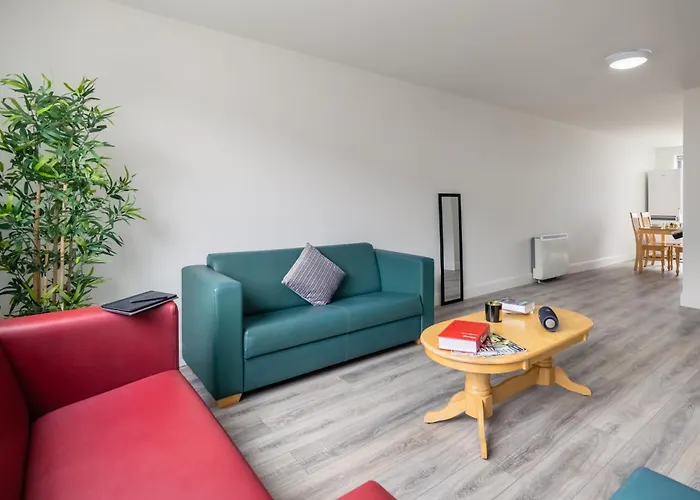 Aparthotel Mayor Square 3*